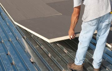 benefits of insulating Woolsthorpe By Colsterworth flat roofing